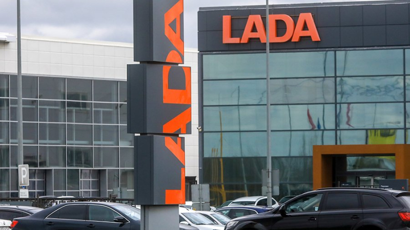 Дилеры Lada начали продавать китайские машины