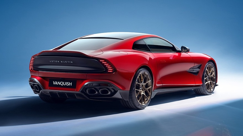 Aston Martin рассекретил спорткар Vanquish, который пришёл на смену DBS