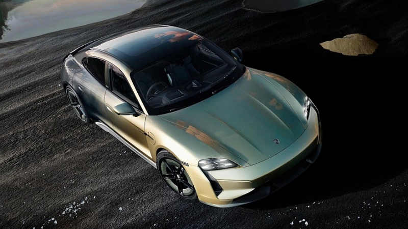 Porsche Taycan Turbo S Celestial Jade: небесный нефритовый жеребёнок с головой дракона