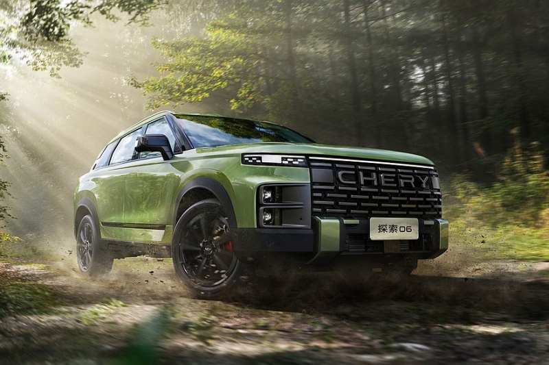 Jaecoo J7 превратился в Chery Tiggo 7 High Energy с дизайном в стиле Range Rover Evoque