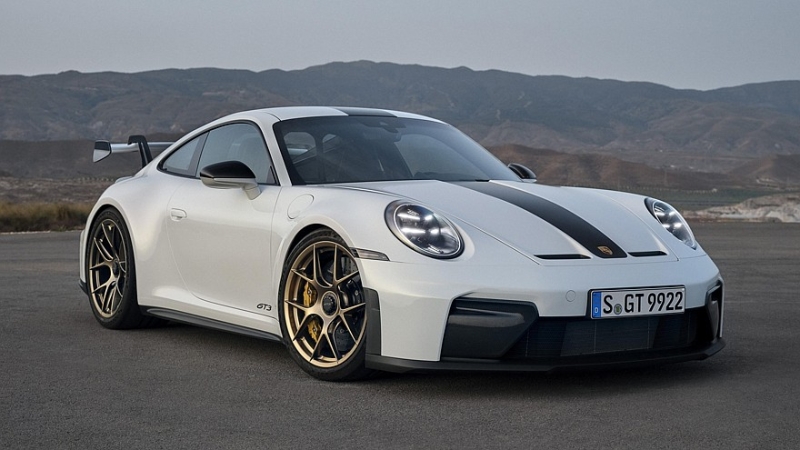 Обновлённому Porsche 911 GT3 оставили 4,0-литровый мотор, механику и сохранили динамику