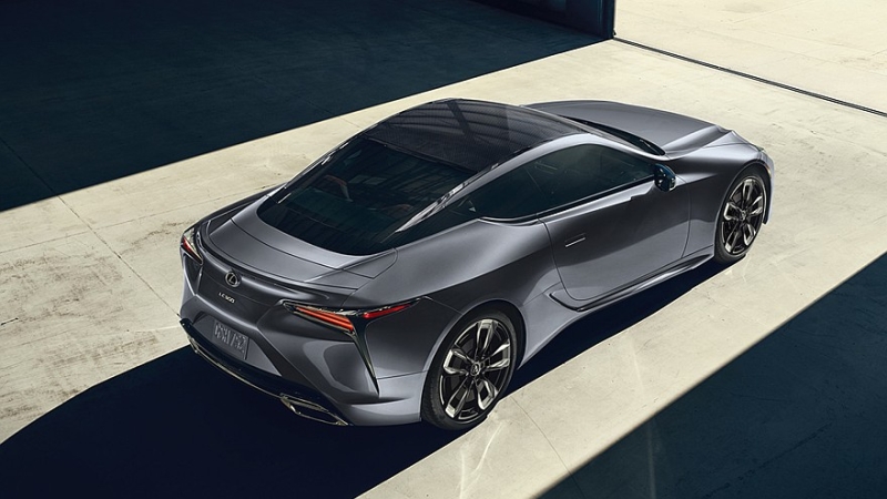 Спорткар Lexus LC получил обновки к 2025 модельному году