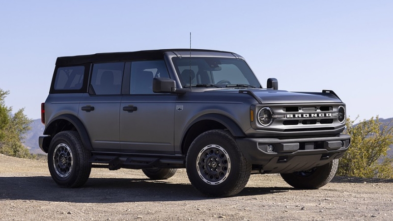 Ford Bronco обновился к 2025 модельному году: цены подросли, вернулась стартовая версия