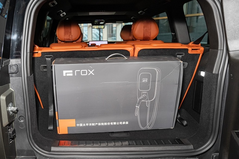 Внедорожник Rox 01 официально дебютировал в РФ, «серые» машины будут заблокированы