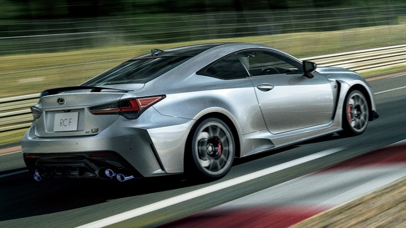 Lexus прощается с купе RC и RC F, производство завершится осенью