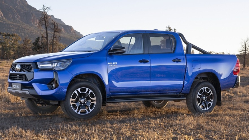 Новый Toyota Hilux: первые изображения