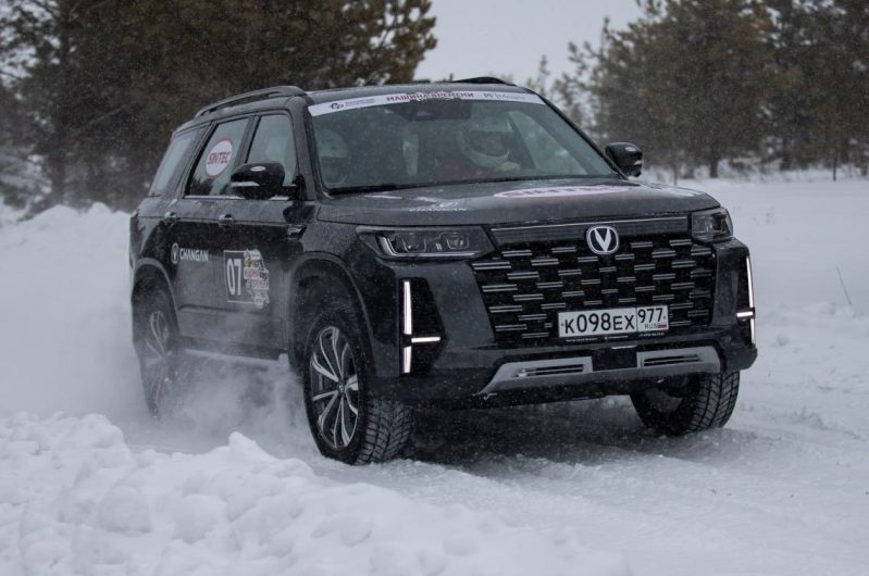 Участники автопробега «Машина времени» покорили раллийную трассу «Симбирский тракт»