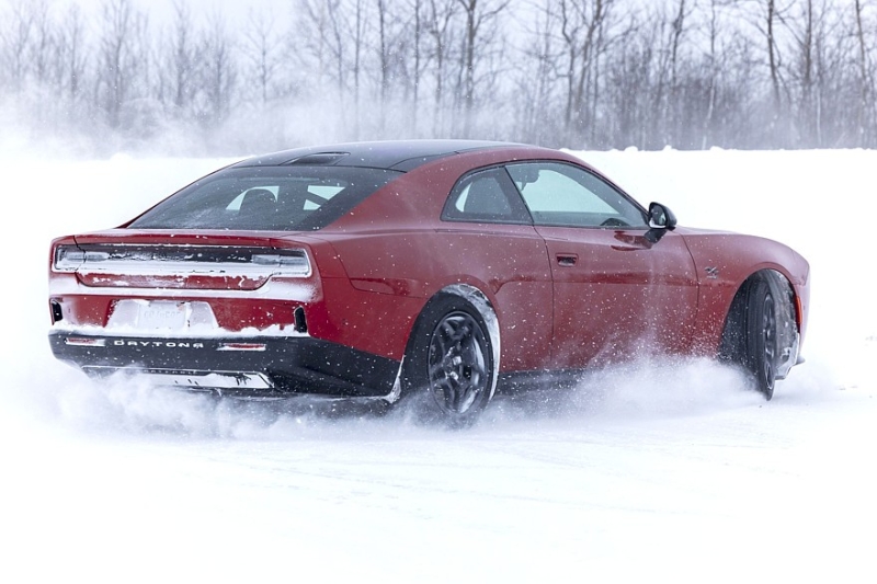 Да здравствуют мускулы! Dodge Charger всё-таки получит назад свой V8