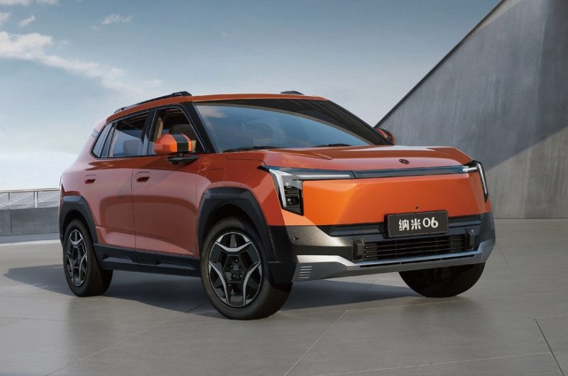 Эффектный и недорогой кроссовер Nammi 06 от Dongfeng показали на новых официальных фото