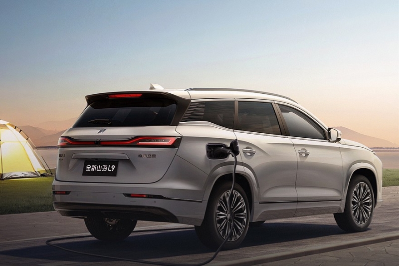 Jetour запускает продажи кроссовера Shanhai L9 с дизайном Li L9