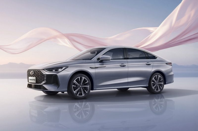 Начались продажи обновлённого Chery Arrizo 8 Pro: версий – больше, цены – ниже