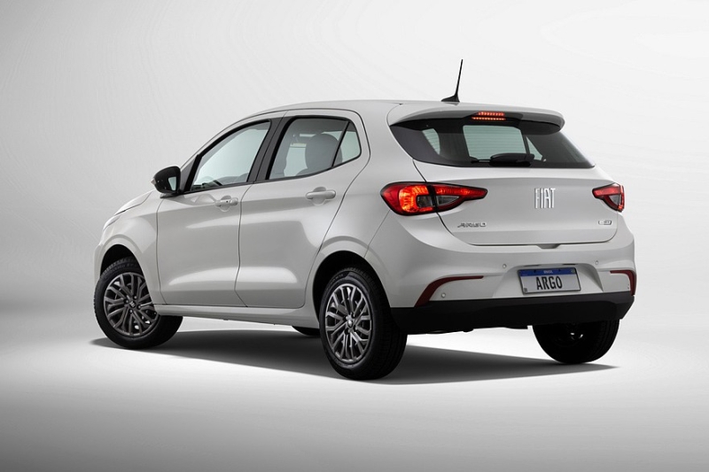 Обновлённый хэтчбек Fiat Argo: меньше изменений, чем у седана Cronos