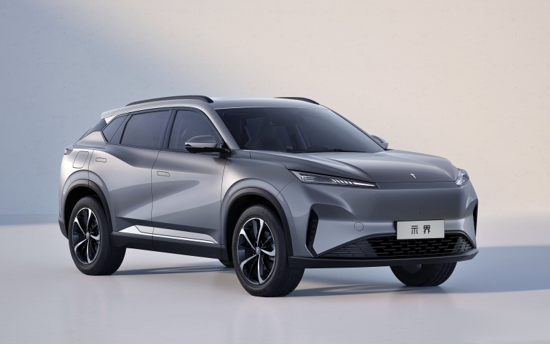 Первенец нового бренда Hedmos от СП Dongfeng Peugeot-Citroen готовится к дебюту