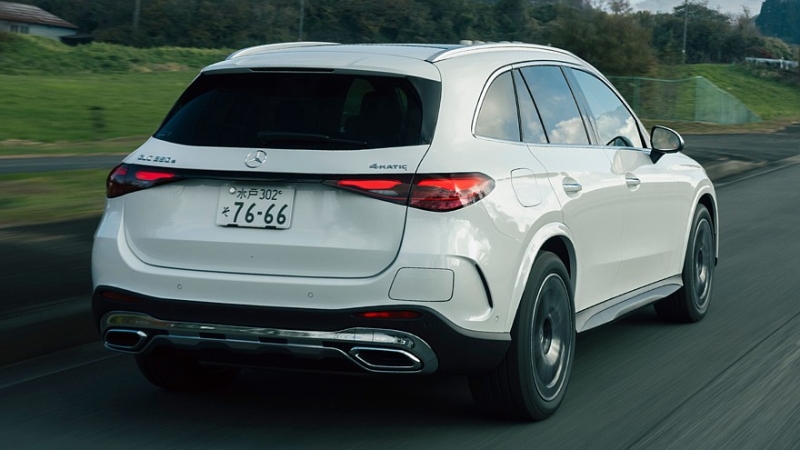 Электрический кроссовер Mercedes-Benz GLC: новые изображения