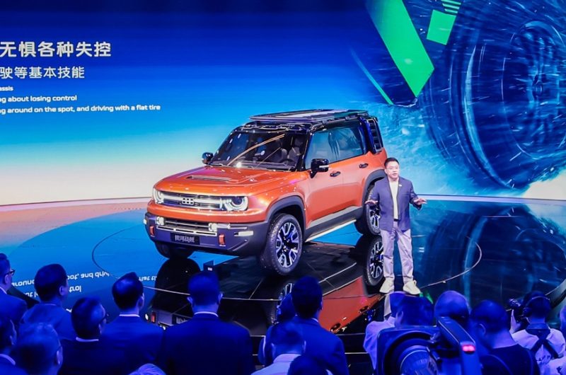 Geely показала предвестника брутального кроссовера Galaxy Cruiser