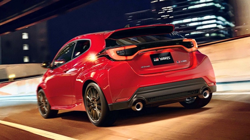 Хот-хэтч Toyota GR Yaris опять обновлён: усиленное шасси и новый аэродинамический обвес