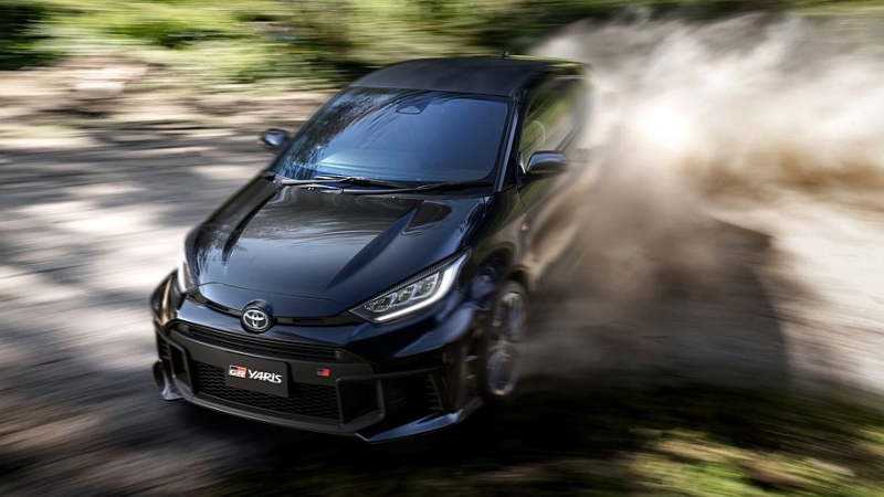 Хот-хэтч Toyota GR Yaris опять обновлён: усиленное шасси и новый аэродинамический обвес