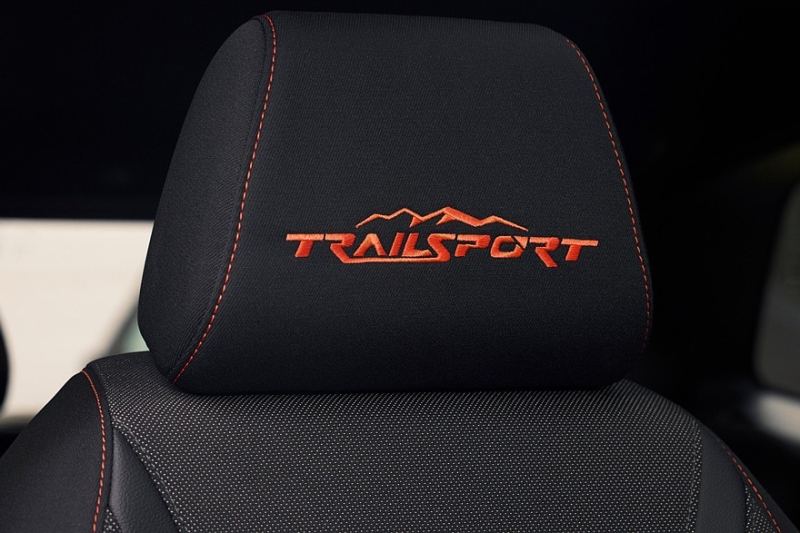 Кроссовер Honda CR-V обрёл «внедорожную» версию TrailSport, есть и другие обновки