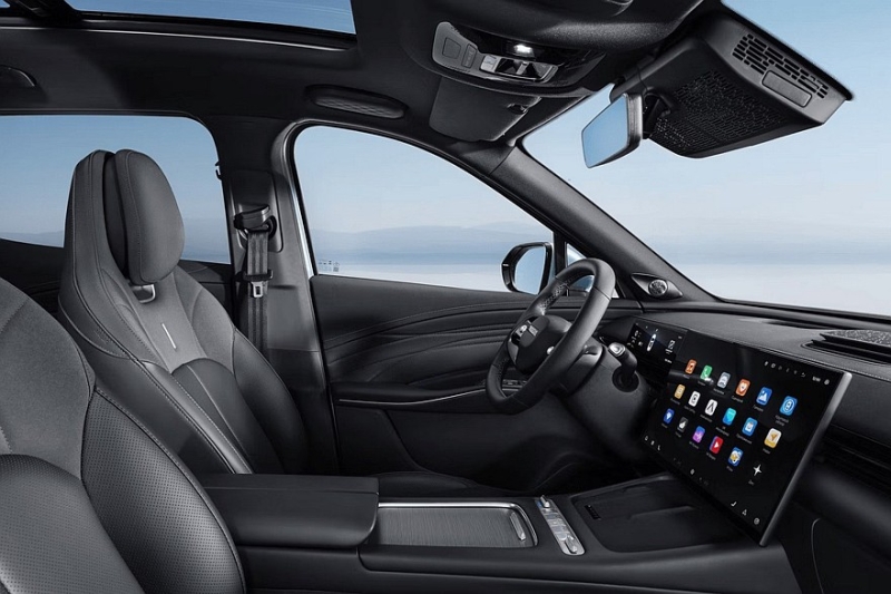 Кроссовер Omoda C3 готовится к глобальному дебюту, а старший Omoda C7 – к старту продаж в РФ