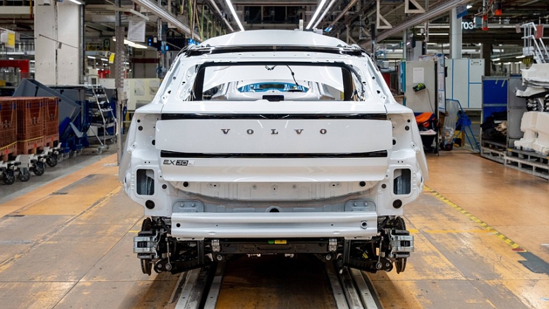 Кроссовер Volvo EX30 получил европейскую прописку: производство стартовало в Бельгии