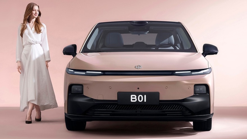 Leapmotor B01: дешёвый, но щедро оснащённый седан на базе кроссовера B10