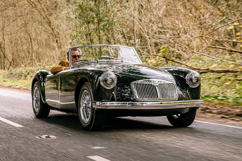 MGA Factory Edition: лёгкий рестомод от Frontline Cars с двумя моторами Ford на выбор