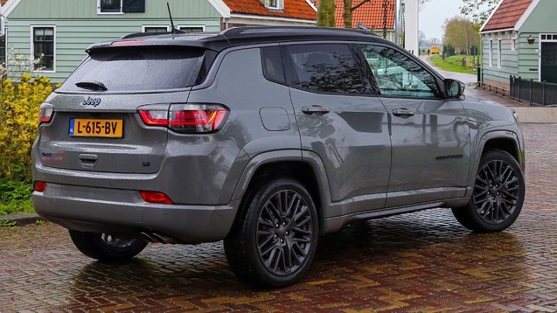 Новый Jeep Compass: первые изображения