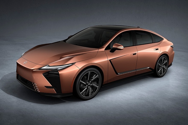 Новый седан Lexus ES: гибрид или электрокар и два варианта оформления салона