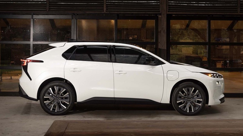 Обновлённый кроссовер Subaru Solterra стал ощутимо мощнее и дальнобойнее