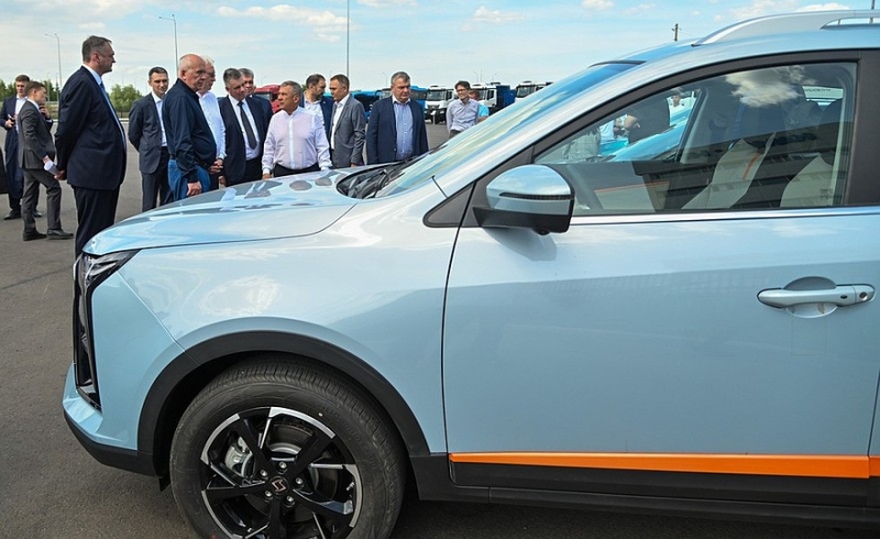 Подзабытый кроссовер Москвич 5 готовят к серийному производству