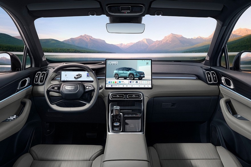 Представлен новый Geely Atlas: упрощённый дизайн и богатое оснащение