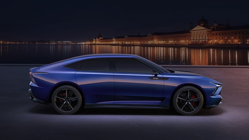 Серийный лифтбек Honda GT дебютировал в двух версиях с разным дизайном