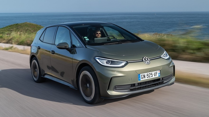 Следующий рестайлинг даст хэтчбеку Volkswagen ID.3 новое «лицо» в стиле концепта ID. GTI