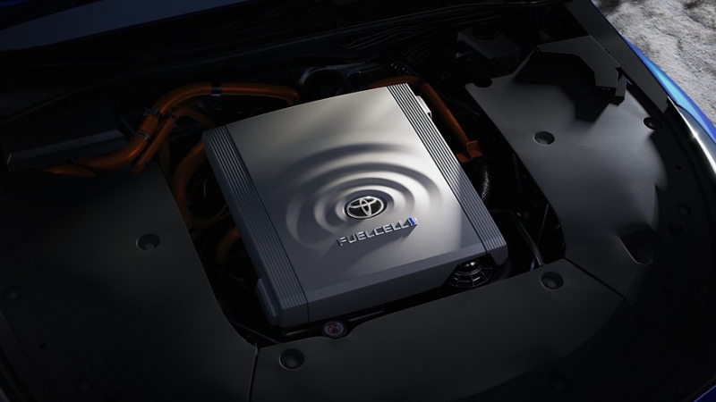 Toyota обновила Mirai до 2025 модельного года и повысила ценник