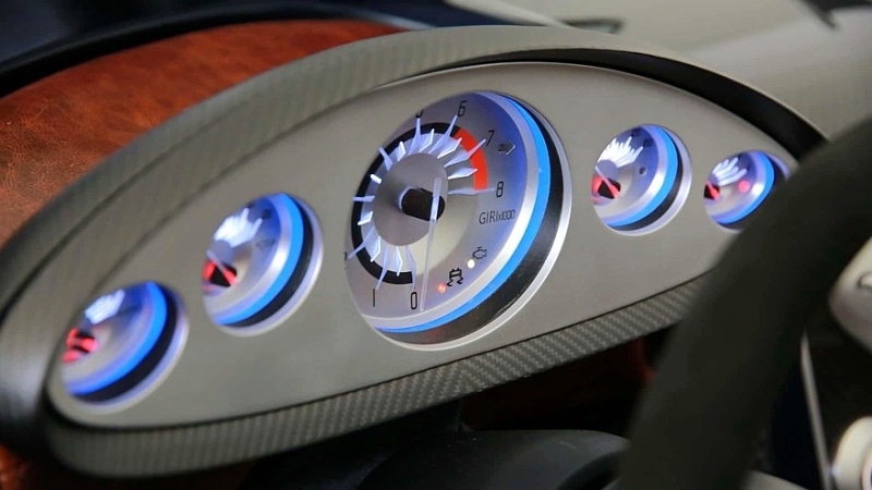 Automobili Mignatta Rina: аналоговая баркетта из Италии с мощным атмосферным V8