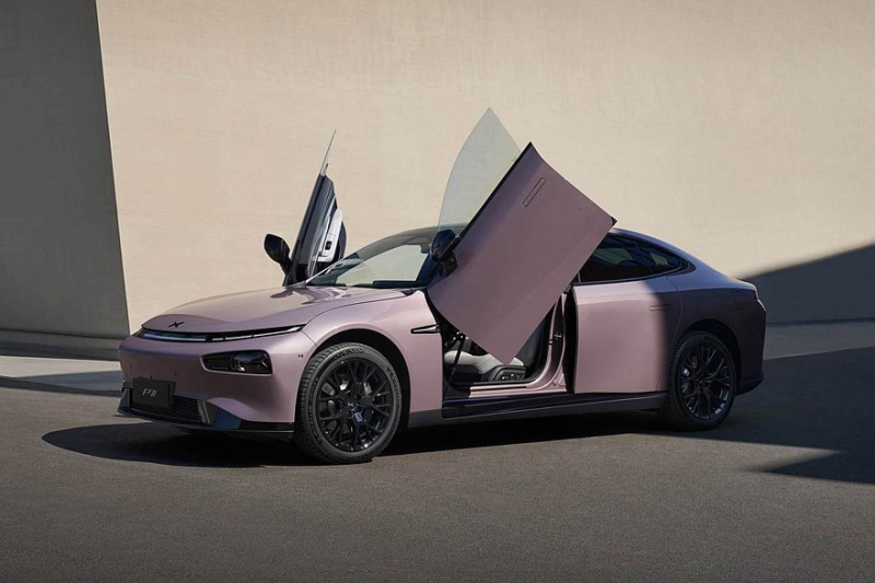 «Это не концепт»: показан эффектный седан Xpeng P7 нового поколения