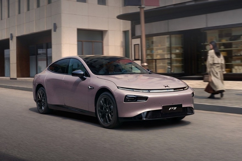 «Это не концепт»: показан эффектный седан Xpeng P7 нового поколения