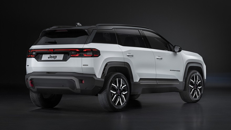 Jeep рассекретил Compass нового поколения: теперь официально