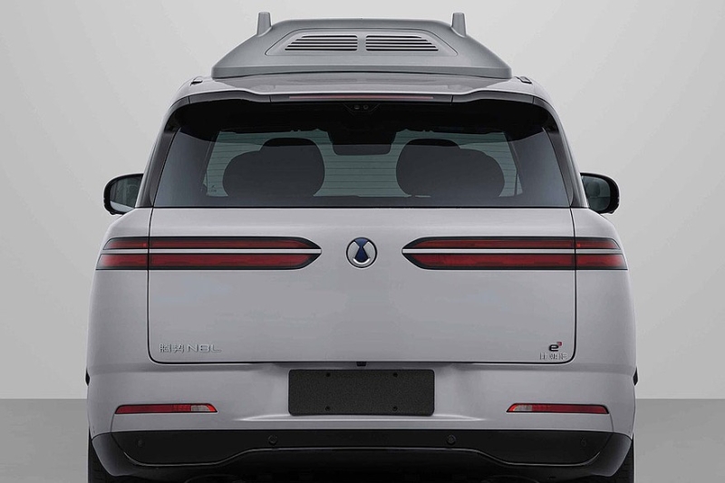 К дебюту готовится младший кроссовер Denza N8L с дизайном в стиле флагмана N9