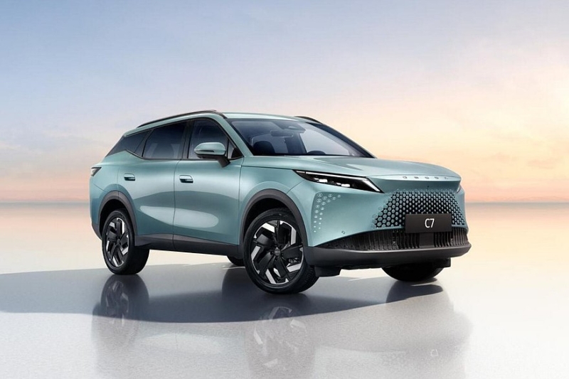 Кроссовер Omoda C7 для России: раскрыт состав комплектаций