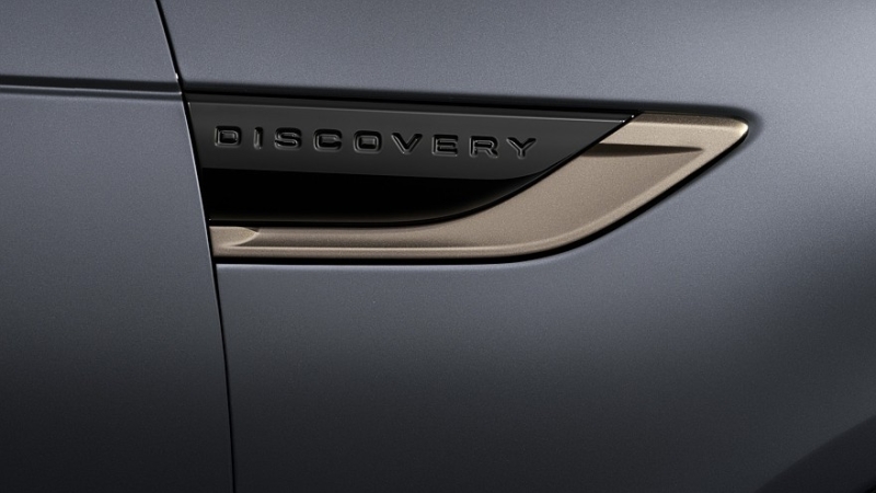 Land Rover Discovery получил пару особенных версий в честь юбилея