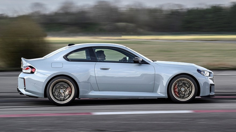 Новый облегчённый BMW M2 CS: 530 «лошадей» на 1700 кг массы и только задний привод