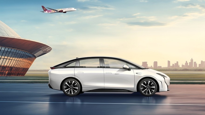 Под крылом самолёта: рождённый авиакомпанией лифтбек Juneyao Air выходит на рынок