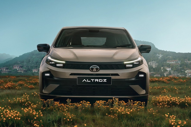 Представлен рестайлинговый «премиальный» компакт Tata Altroz: по-прежнему бензин или дизель