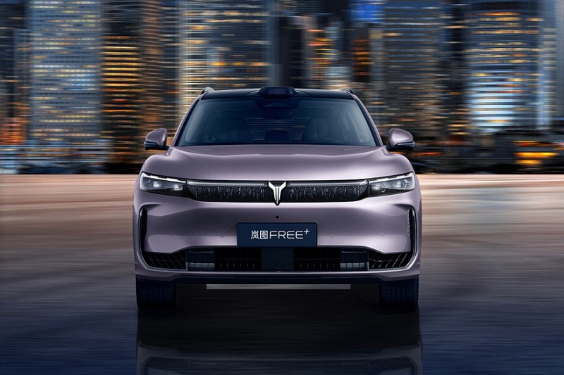 Салон обновлённого кроссовера Voyah Free показали на свежих официальных кадрах