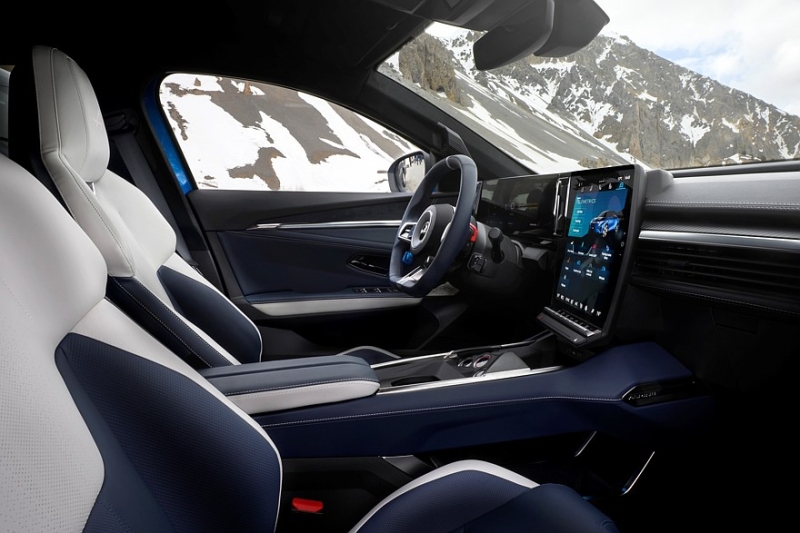 Серийный Alpine A390: три мотора, две версии, клиренс 152 мм и масса более 2,1 т