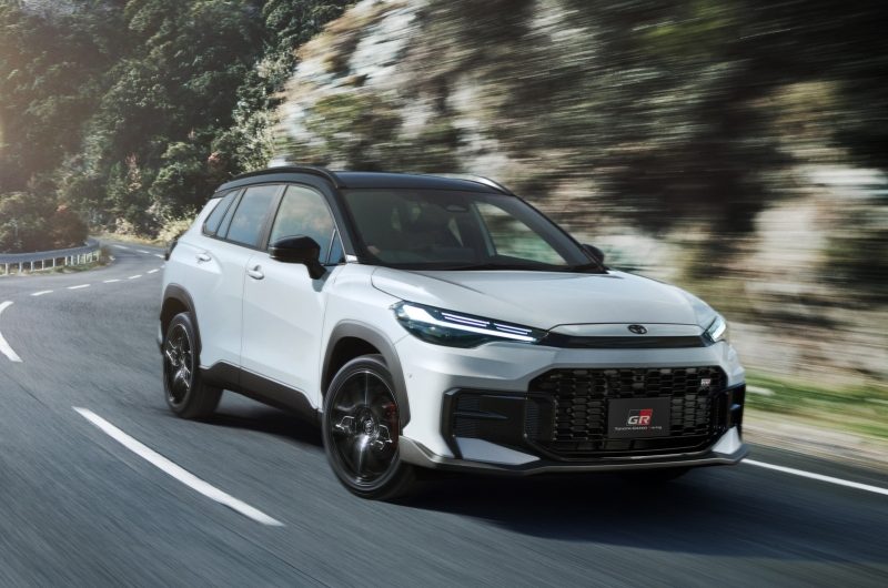 Toyota обновила кроссовер Corolla Cross для Японии и анонсировала версию GR Sport