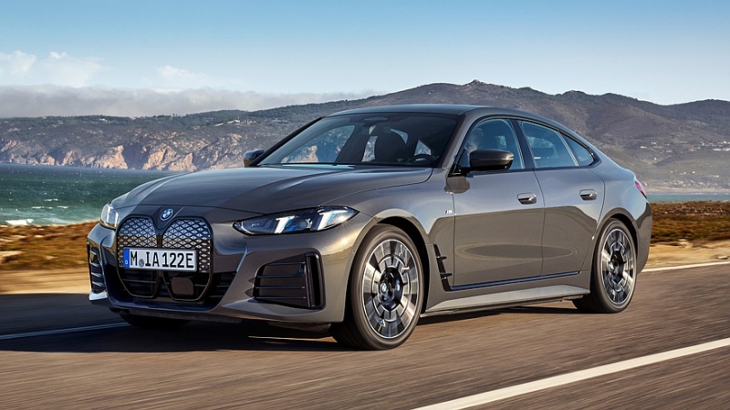 У лифтбека BMW i4 появилась новая топовая версия M60: мощность превысила 600 л.с.