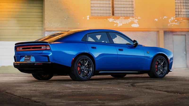 В линейке Dodge Charger пополнение: теперь и пятидверный лифтбек