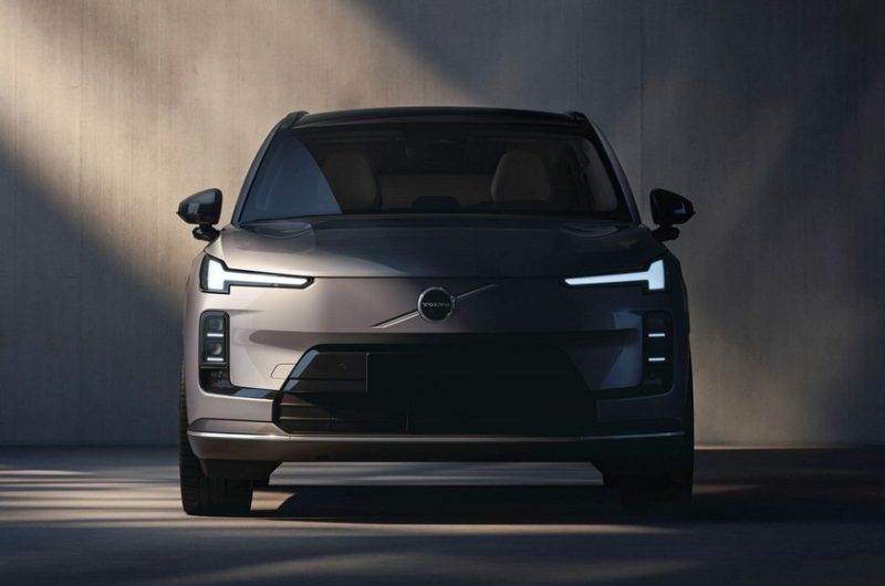 Volvo XC70 возвращается в виде полноценного кроссовера